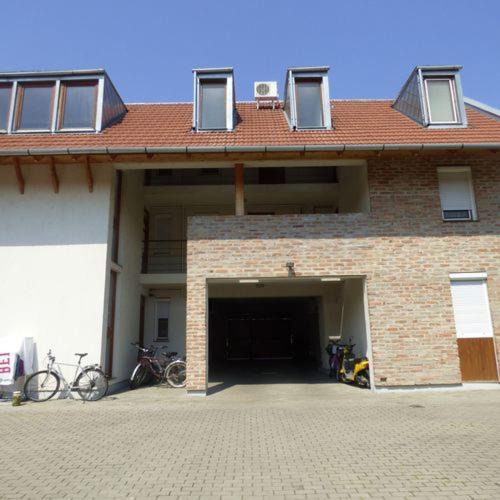 Abban Durmolj Apartman Gyula Buitenkant foto